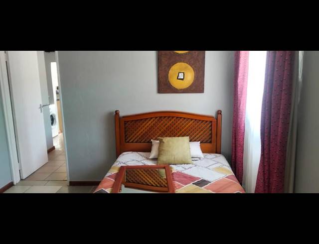 2 BEDROOM PROPERTY TO RENT IN OAKDENE